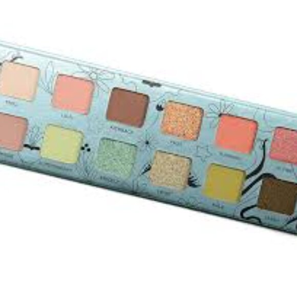 45% SALE ✅Urban Decay WILD GREENS Eyeshadow Palette ✨ NEW IN BOX - Picture 4 of 14